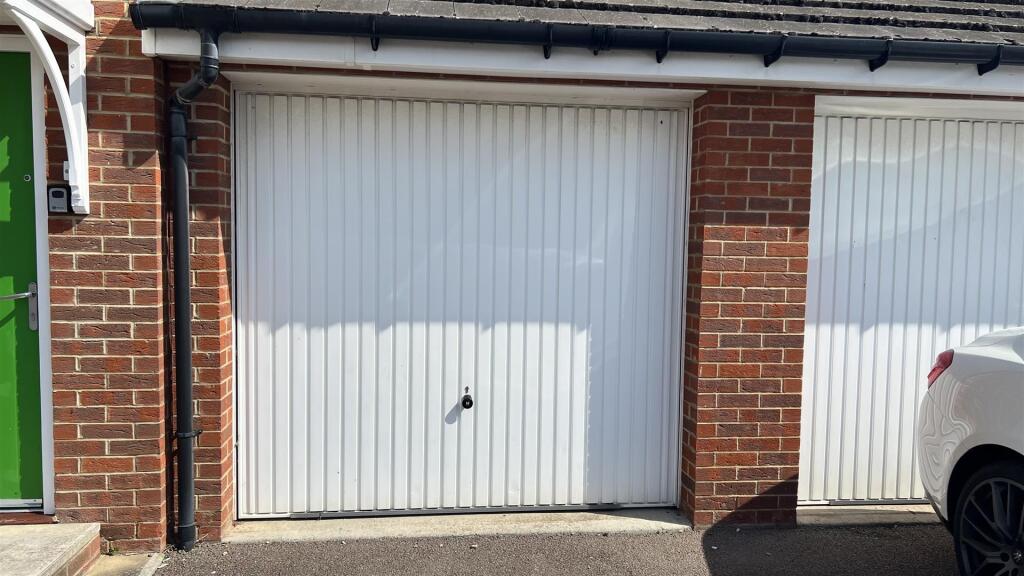 Russett 14.10 jpg.jpg