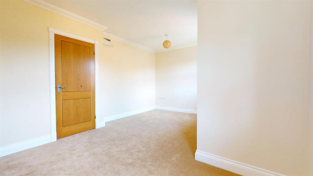 08122025_200918 (1).jpg