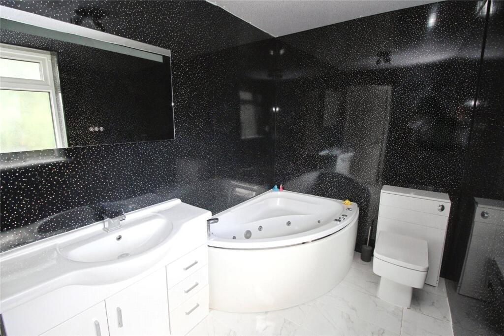 Bathroom/Wc