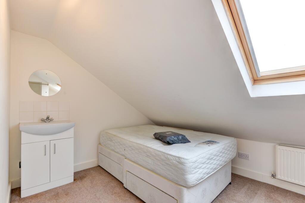 17 Shankin Road Bedroom 7 (2)