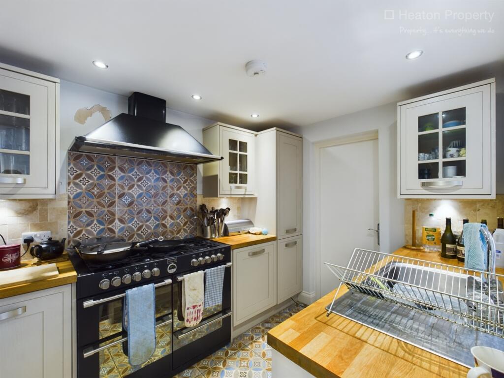 SB05 Kitchen 1