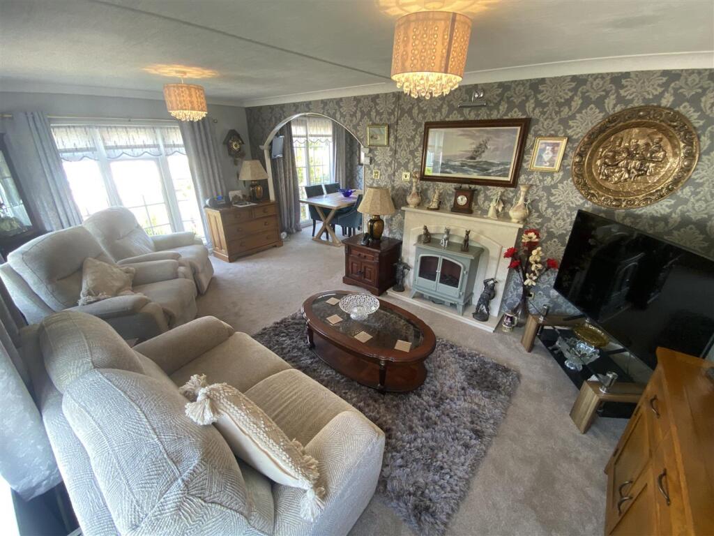 Open Plan Lounge Area