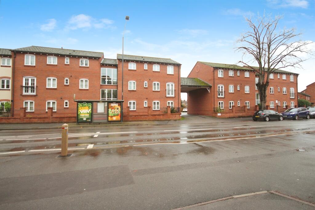 Coach House Mews, Warwick