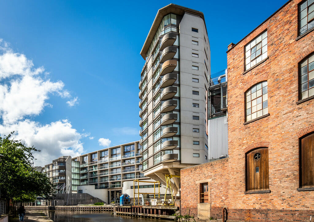 T402 Nottingham O...