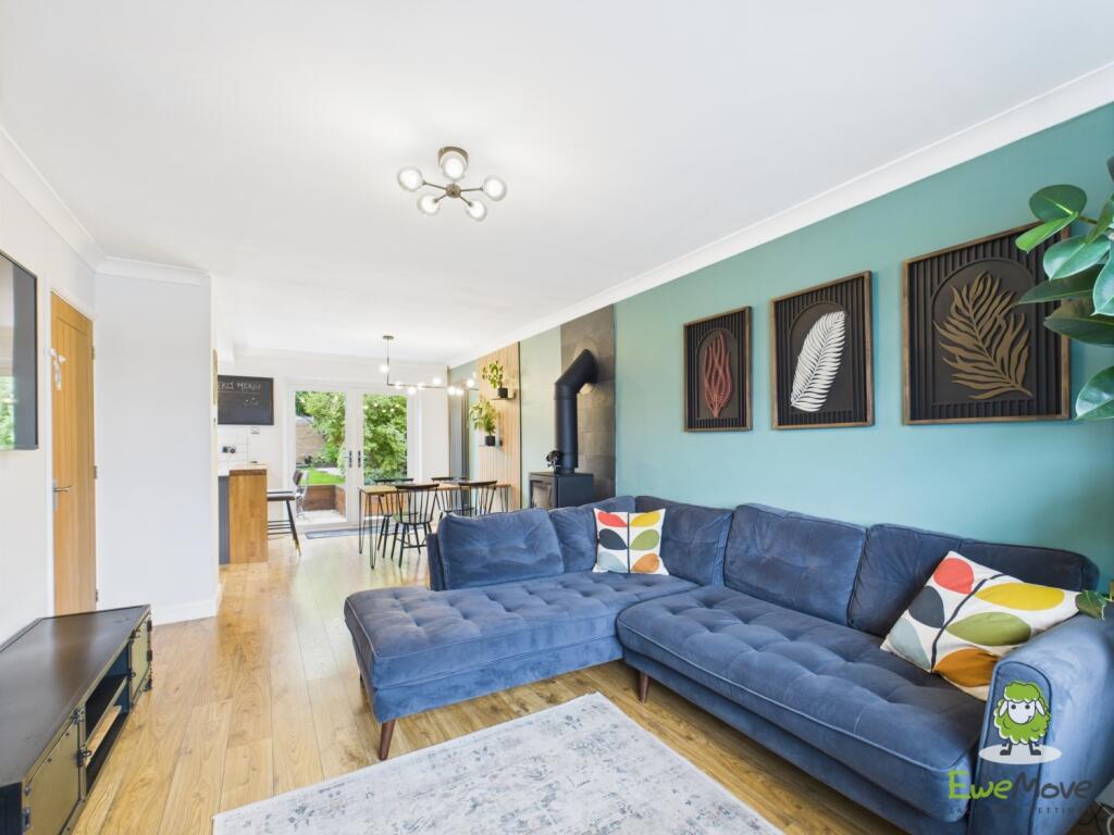 EweMove Basingstoke Avon Road Sitting Room