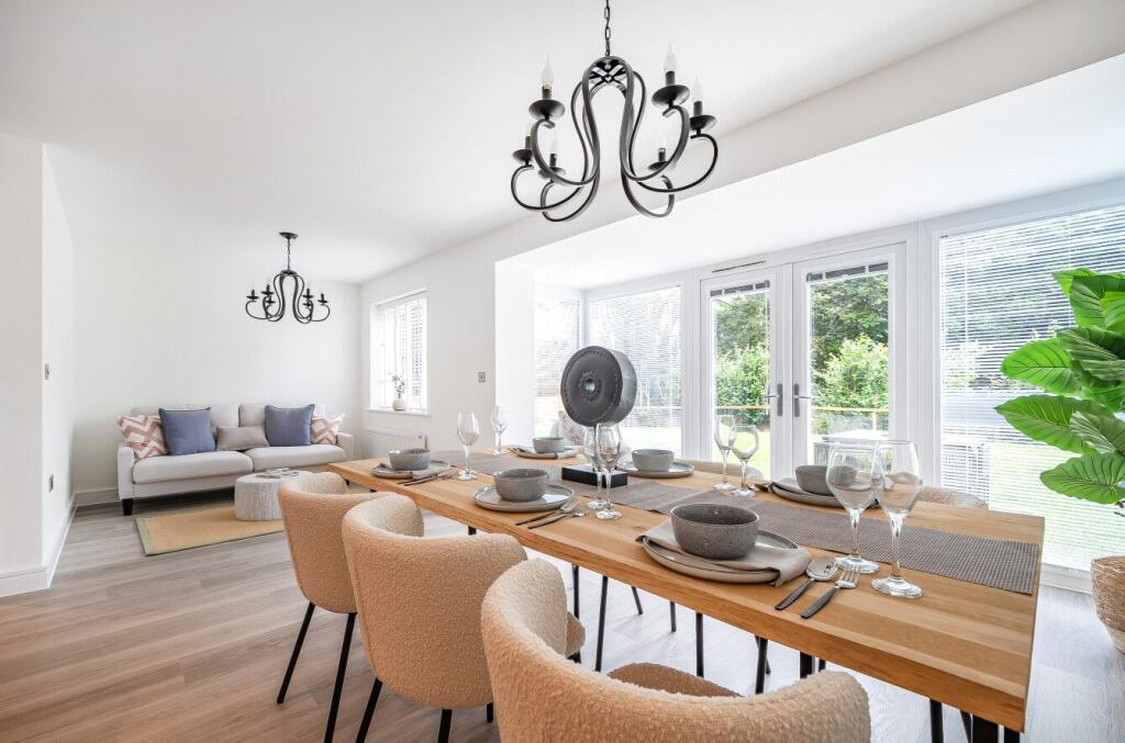 1320772-12-686bc5...