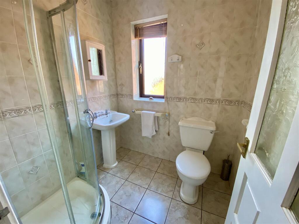 Bramleys Estate Agents - Hopton Lane - Mirfield (2