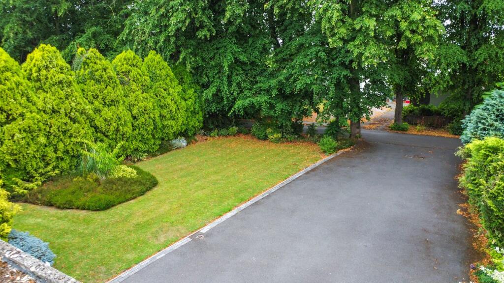 Frontage &amp; Drive