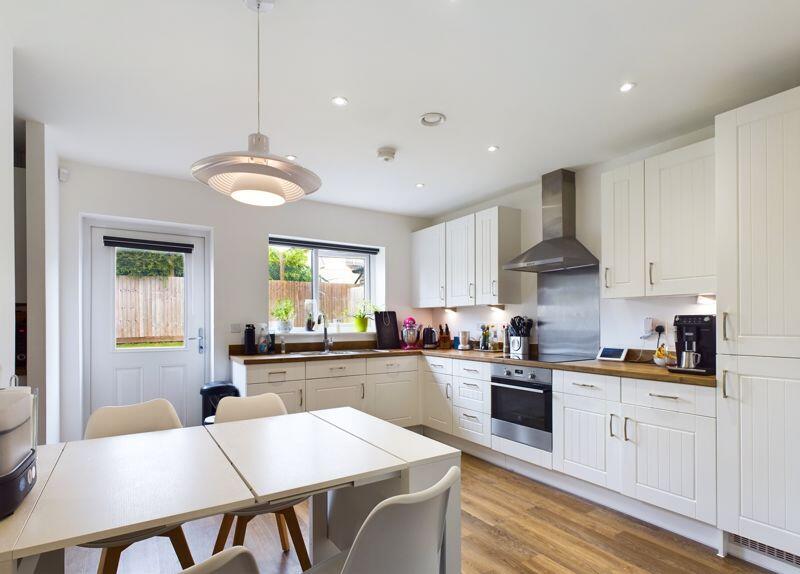 Kitchen diner