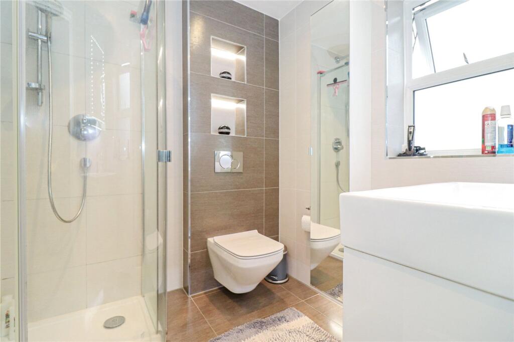 Ensuite Shower-Wc