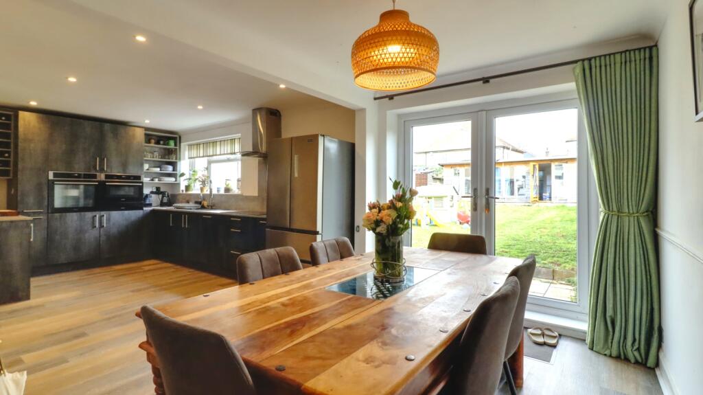 Kitchen 4