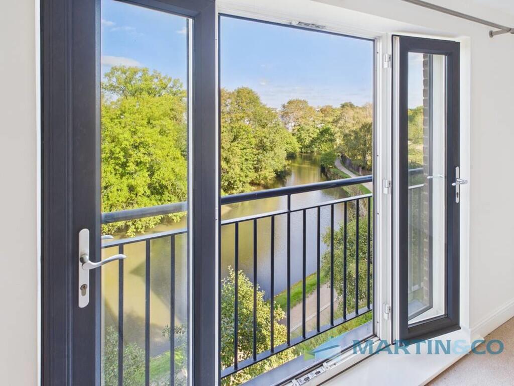 CAM02145G0-PR0078...