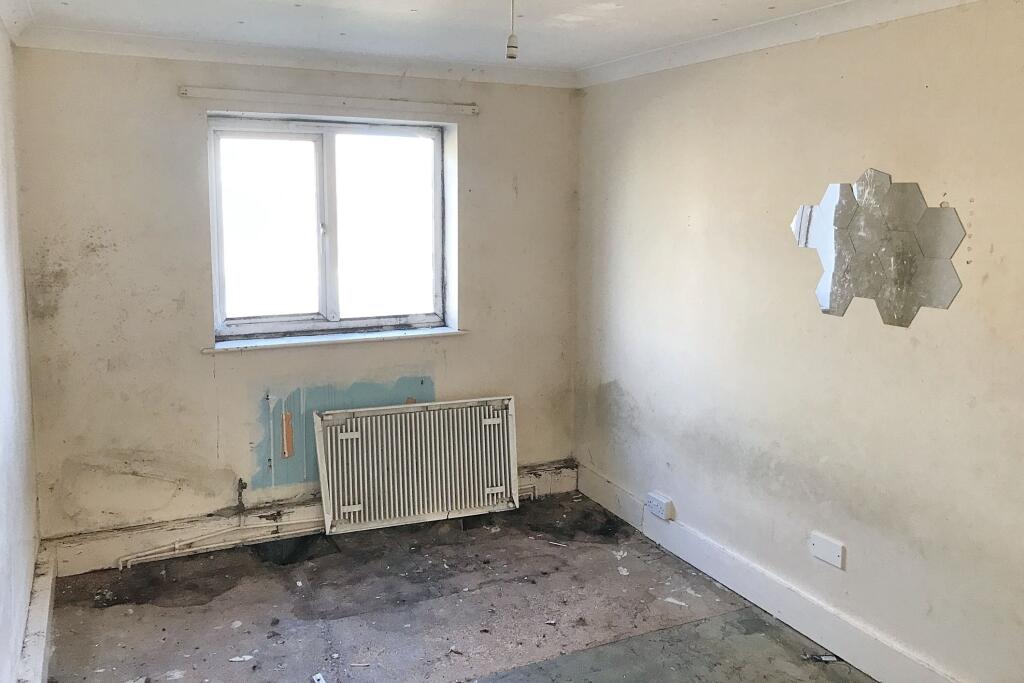 10 Buckerills, Pitsea, Basildon, Essex, SS13 3EP