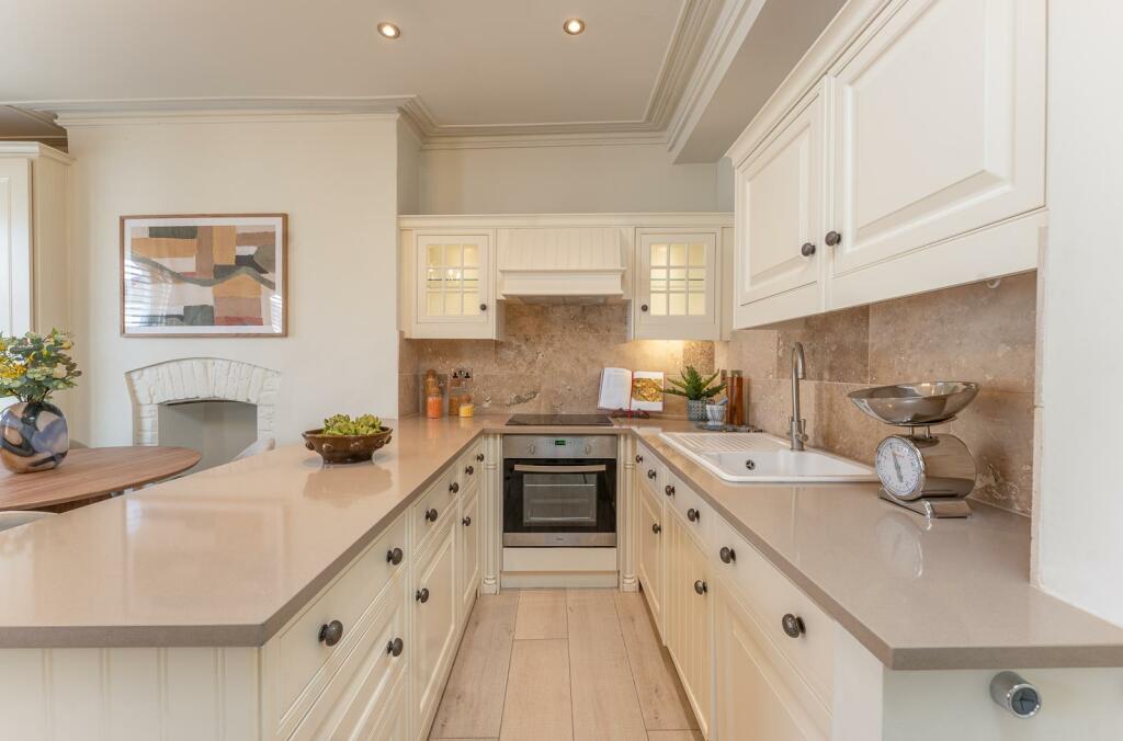 Kitchen - Regents Park Road .jpg
