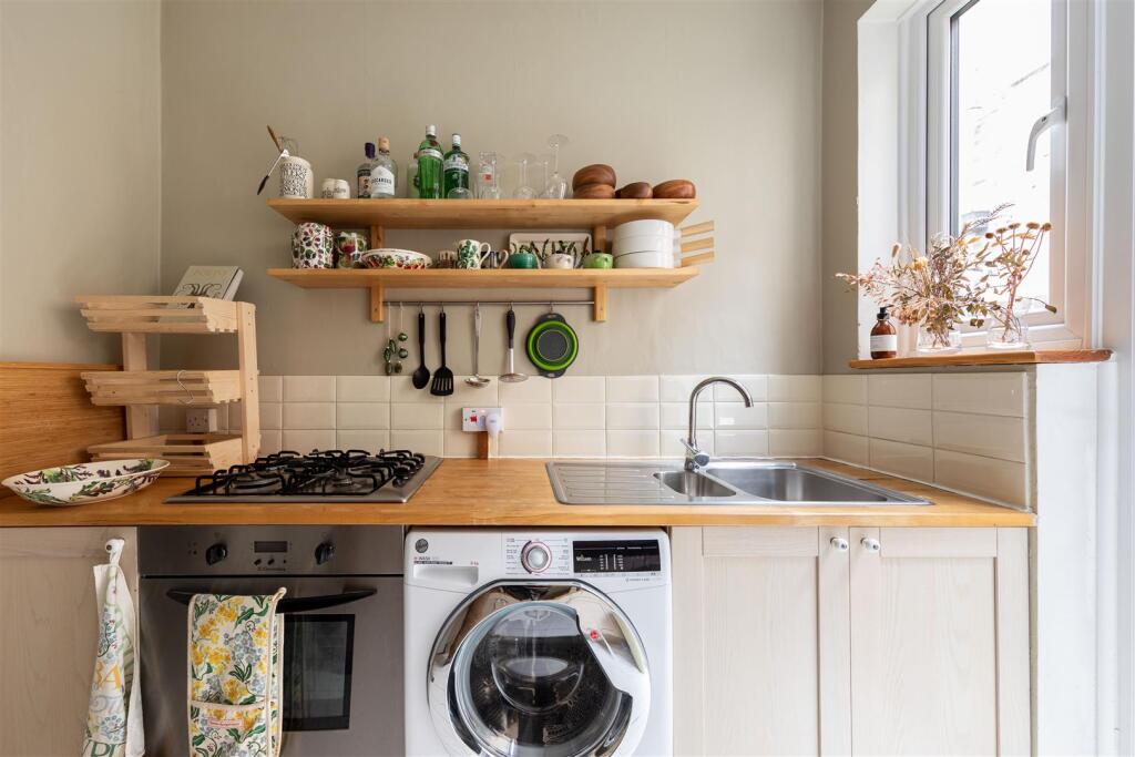 Brettenham Road, E17