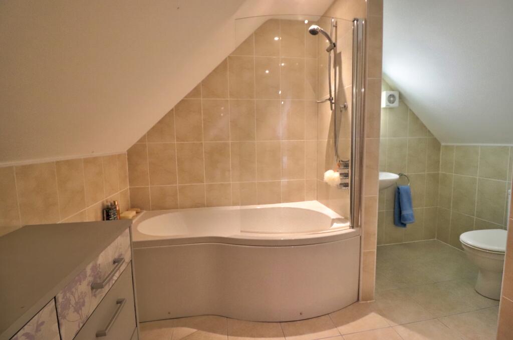Guest En-Suite