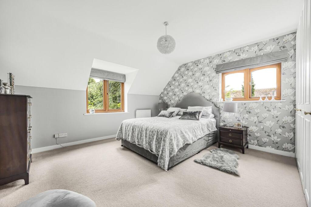 Principal bedroom