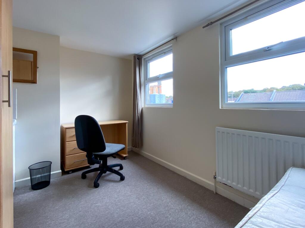 94 Whippingham Road Bedroom 7