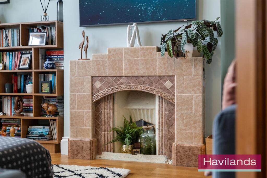 Oaktree Avenue-22.jpg