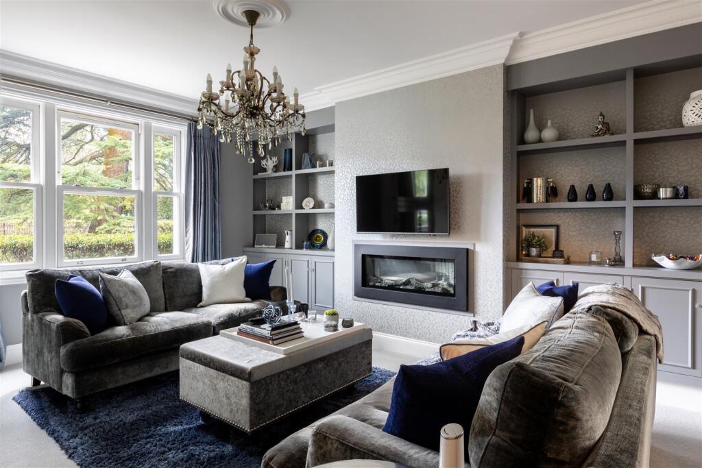 Wray Park Road, Reigate