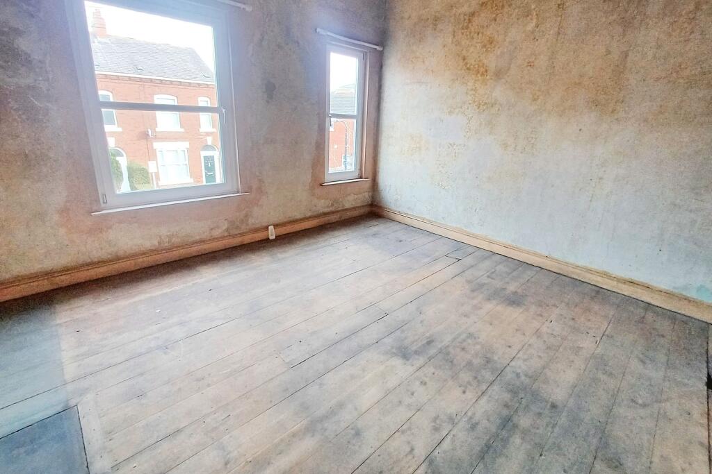5 Elm Grove, Sale, M33 7JZ