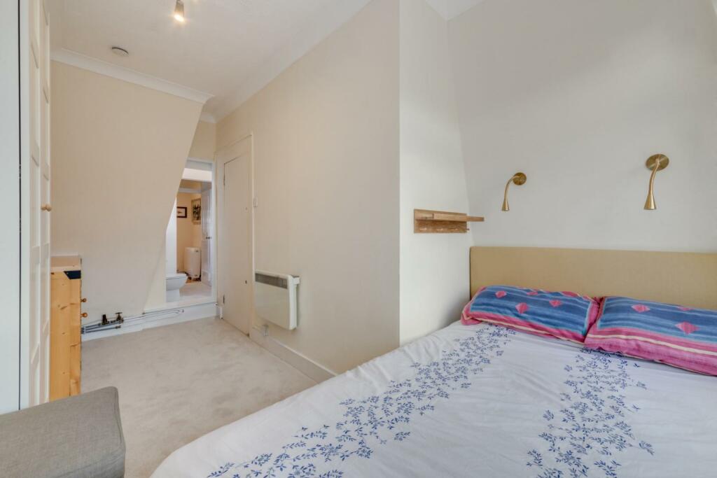BEDROOM 1 b.jpg