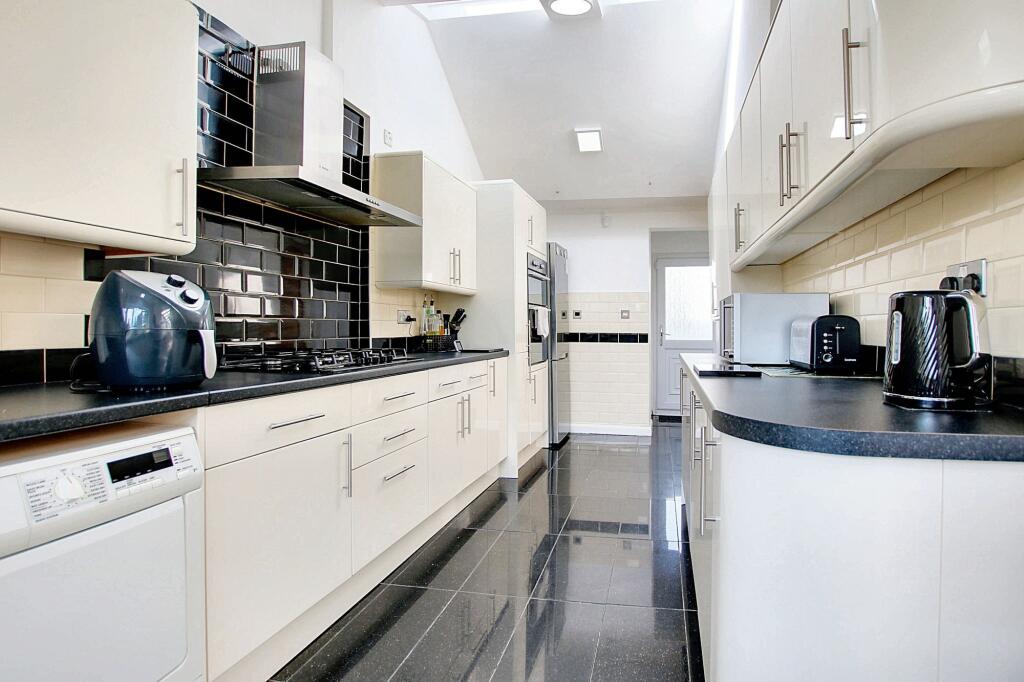 Fitted Kitchen