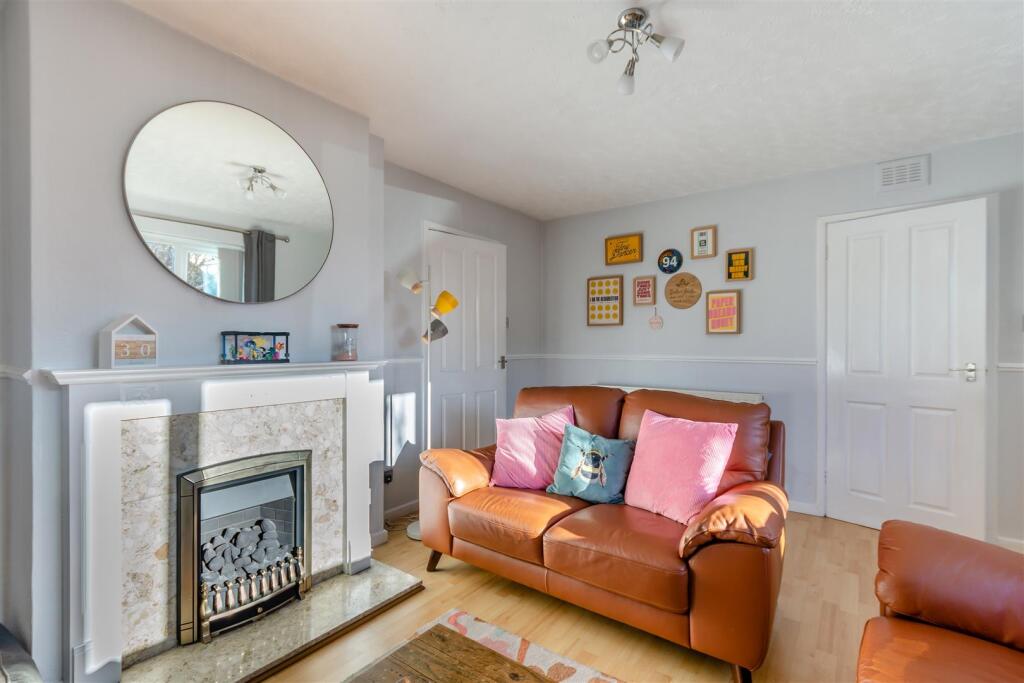 8634568-interior18.jpg