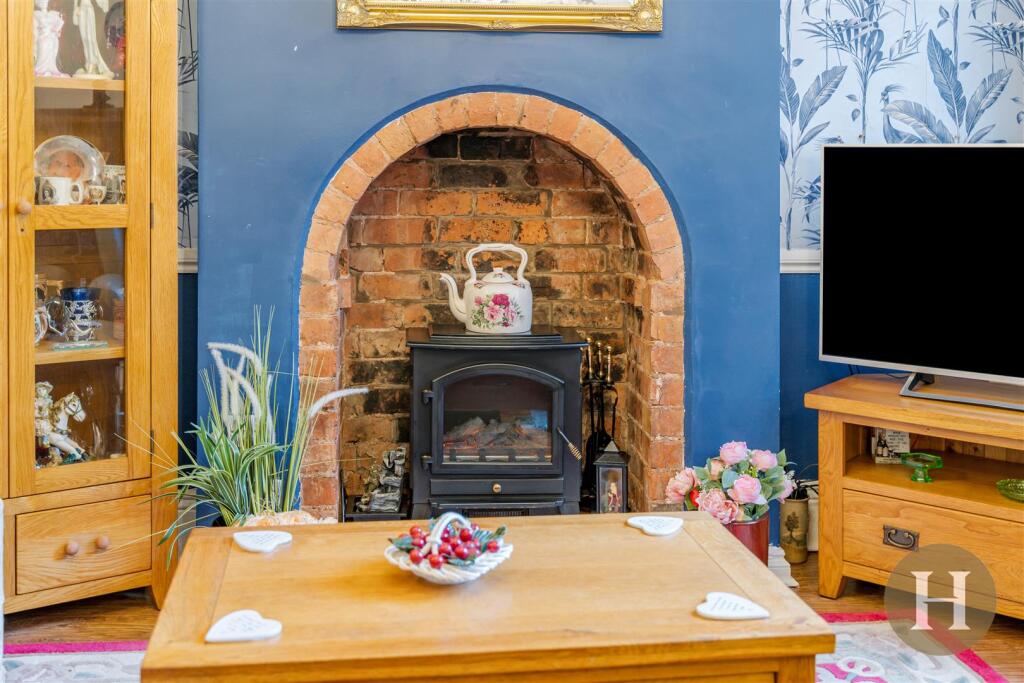 Hadleigh Estate Agents-73.jpg