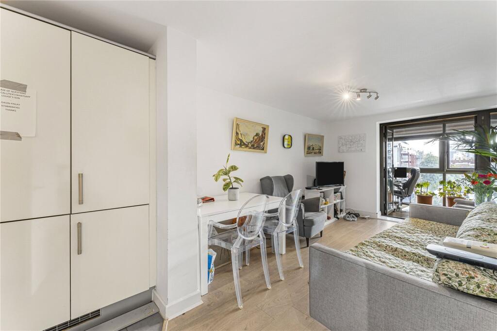 Reception/Kitchen