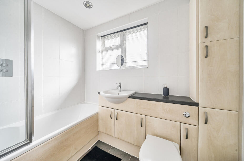 1356933-7-68e5001...