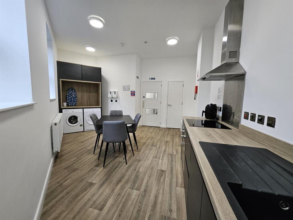 WhatsApp Image 2024-06-28 at 13.38.42.jpeg