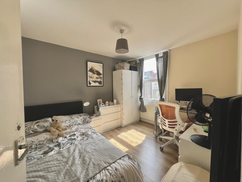 First floor, room 3