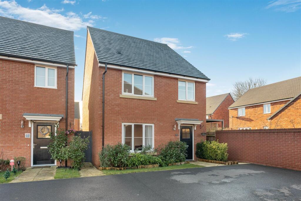 9 Poulter Road, Banbury-1.jpg