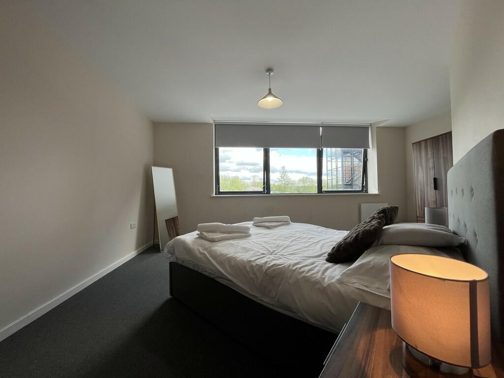 20 Sandringham Ho...