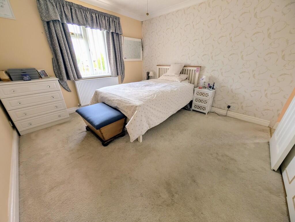 PXL_20251027_1151...