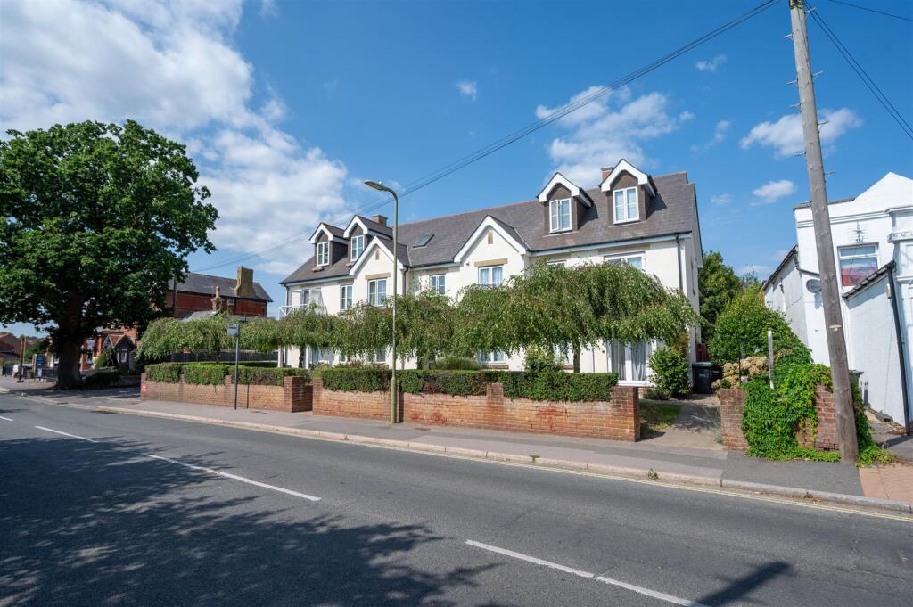 Flat 5 Bank House 25 1.jpg