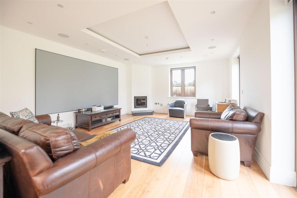 Reception 1           .jpg