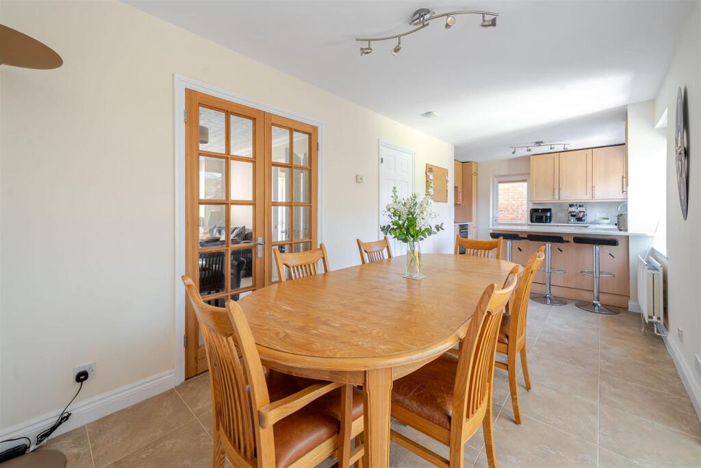 44 Docklewell Close, Towcester (27).JPG