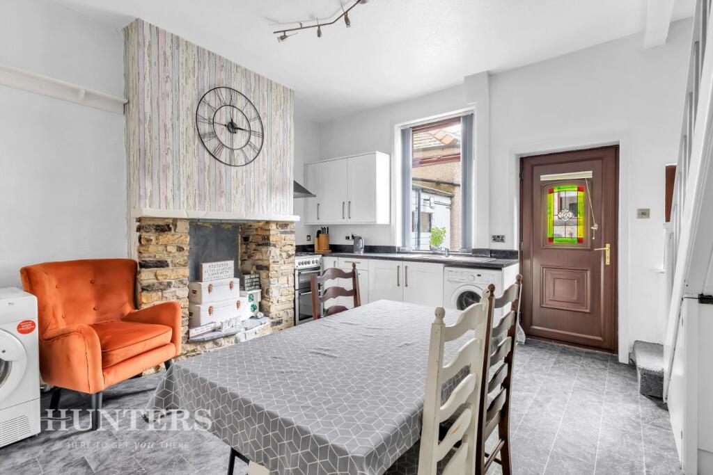 Dining kitchen