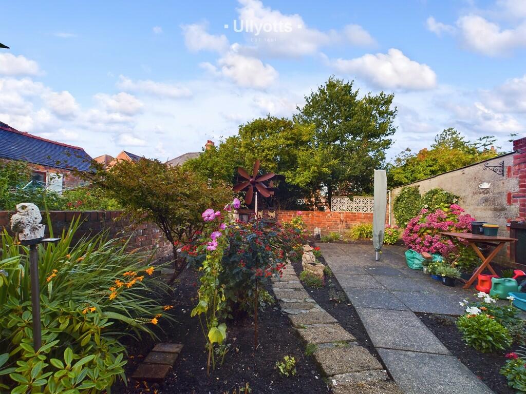 Flat 1 Garden