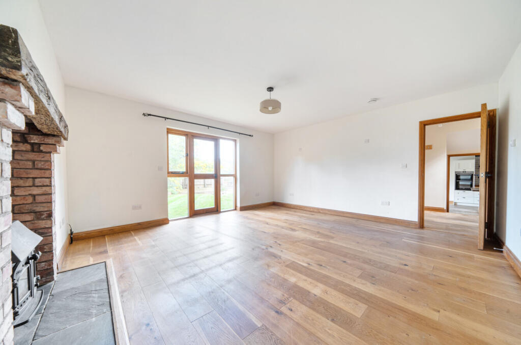 1370632-7-68ff9d2...