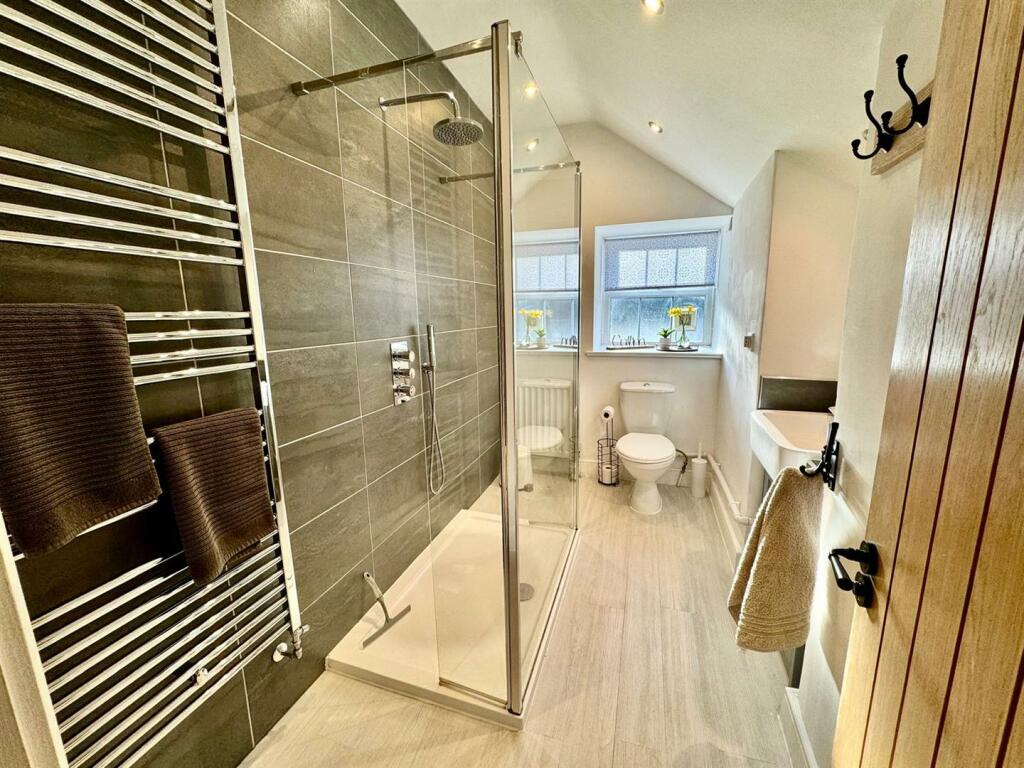 PHOTO-2025-01-06-20-21-56 (2).jpg