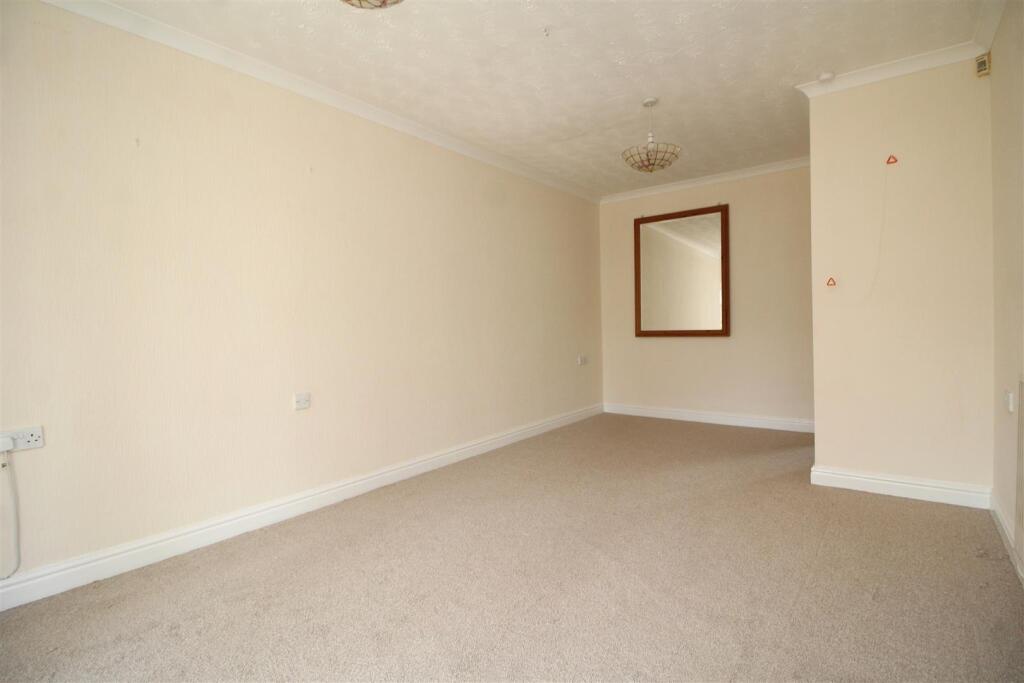 living room 1 .JPG
