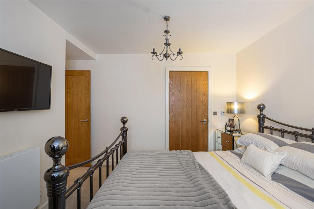 2_Chapel_Apartments_28.jpg
