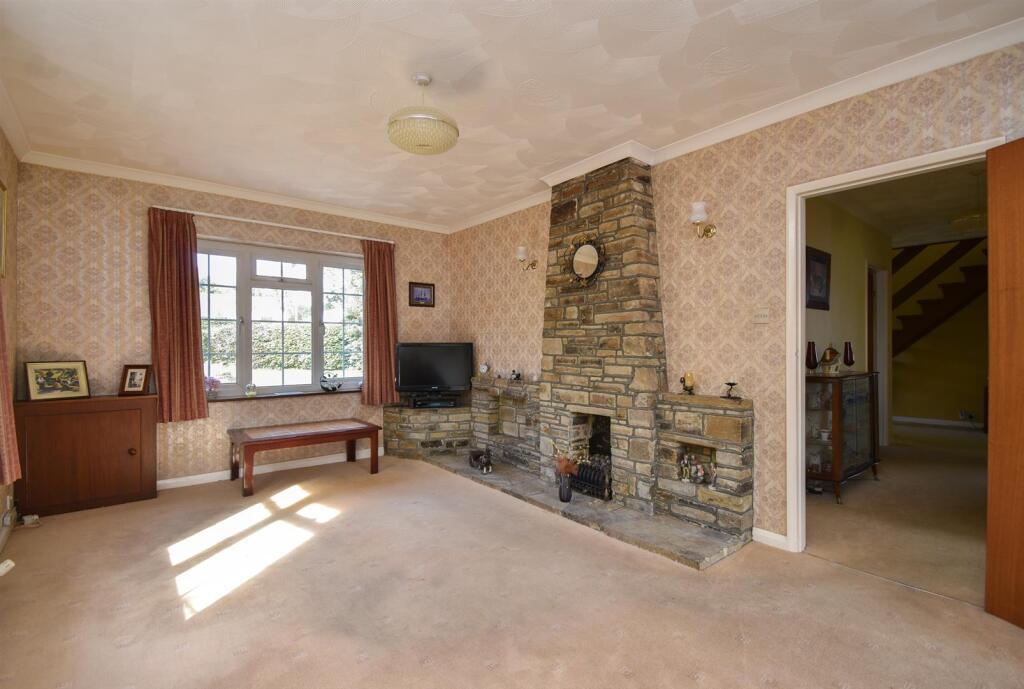 Living &amp; dining room