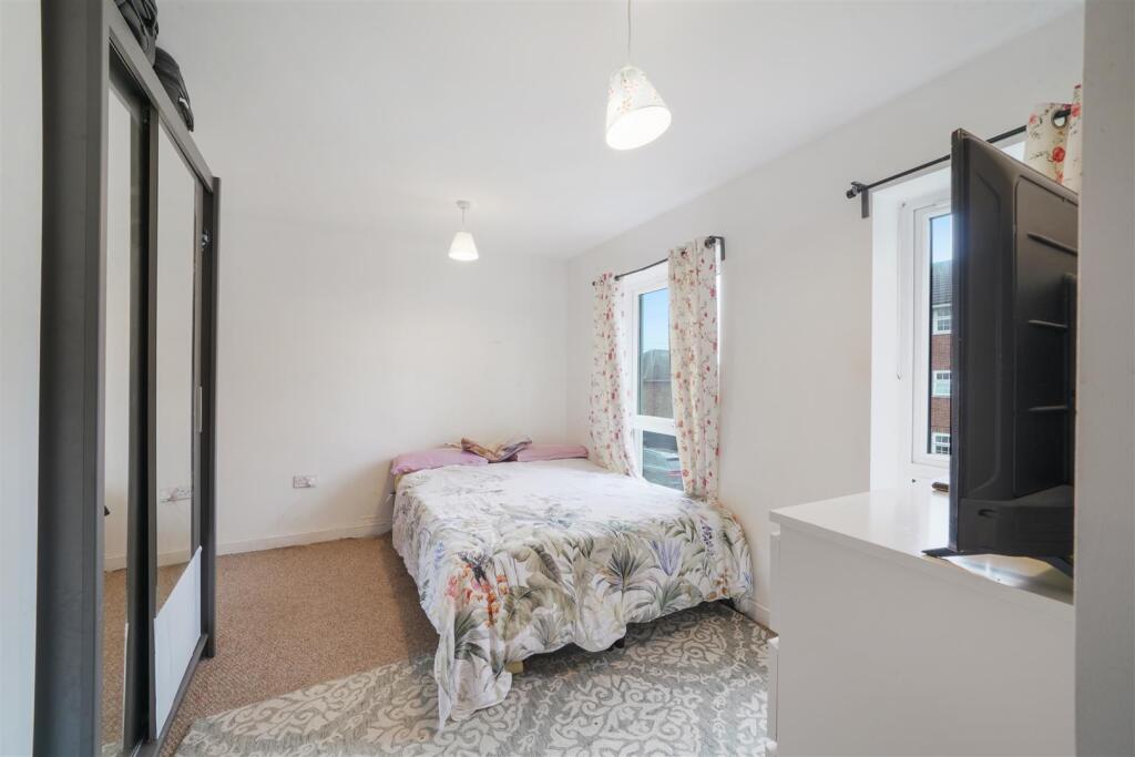 Flat 14, Montague Fell - 9g7i763e8BJfdJsn6p0N.jpg