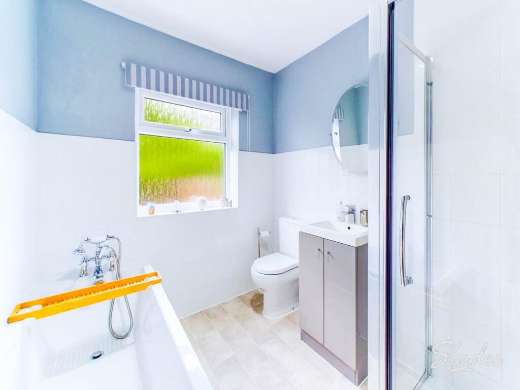 11 Wicklea bathroom 