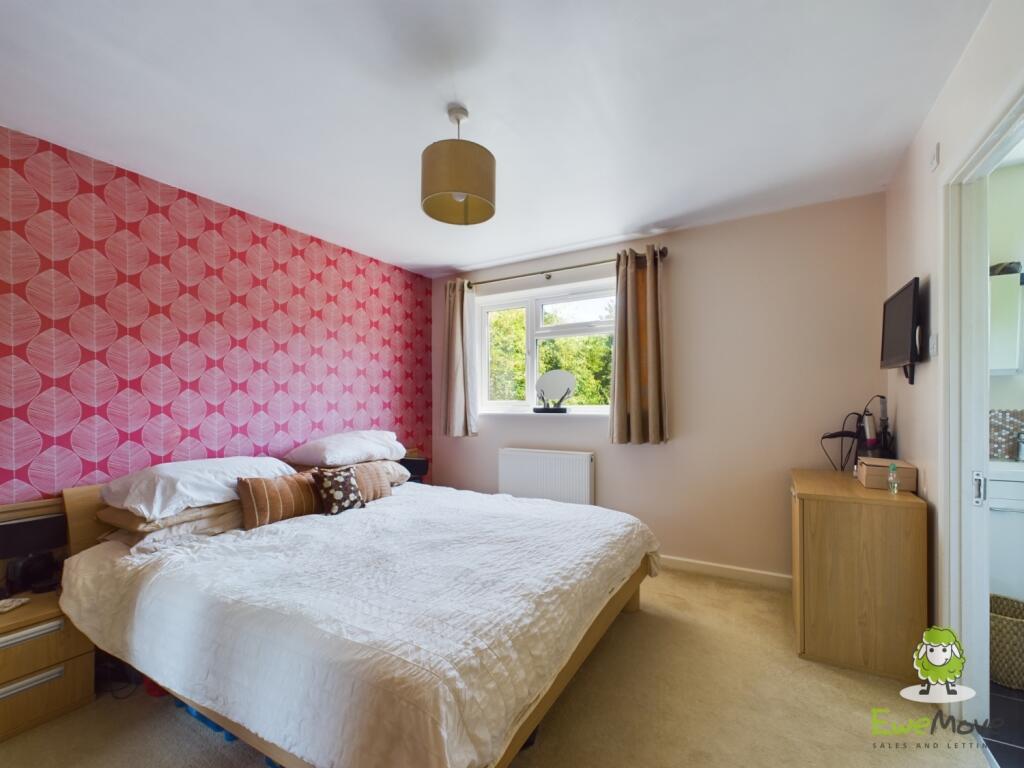 CAM03778G0-PR0068-STILL009