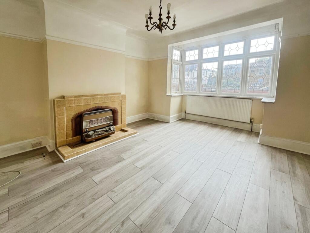 pbox-living_room-344926.jpeg